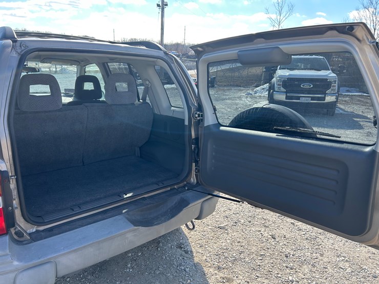 2003-chevrolet-tracker-image-34