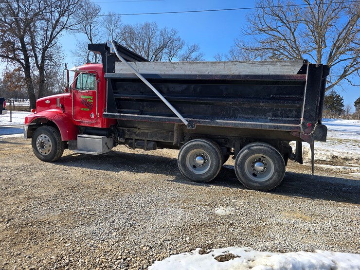 1999-peterbilt-330-image-6