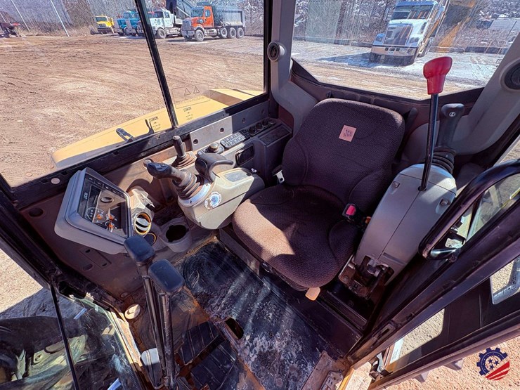 2021-jcb-55z-1-image-70