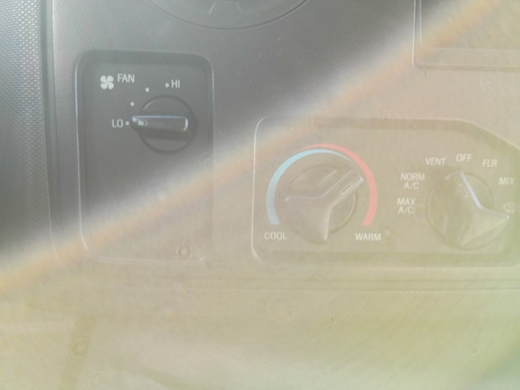 2009-ford-e450-image-45