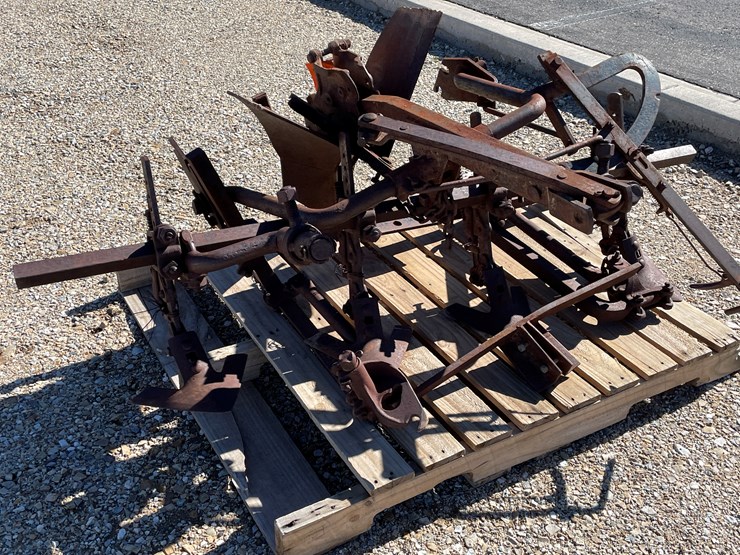 #3275-•-yard-art-image-3