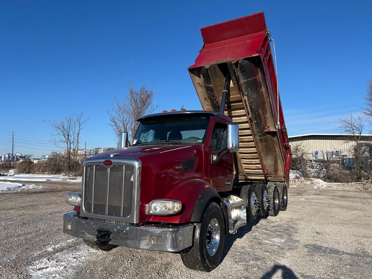 2015-peterbilt-567-image-69