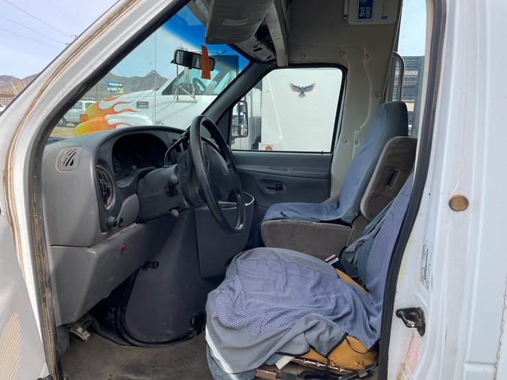 1998-ford-e350-image-7