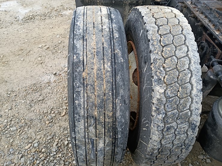 2011-international-transtar-8600-image-77