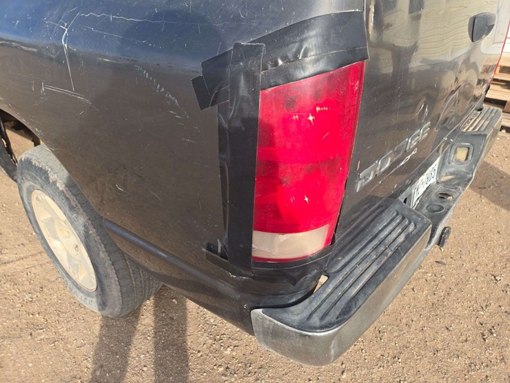 2004-dodge-ram-1500-image-13