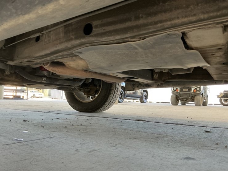 2013-chevrolet-tahoe-image-26