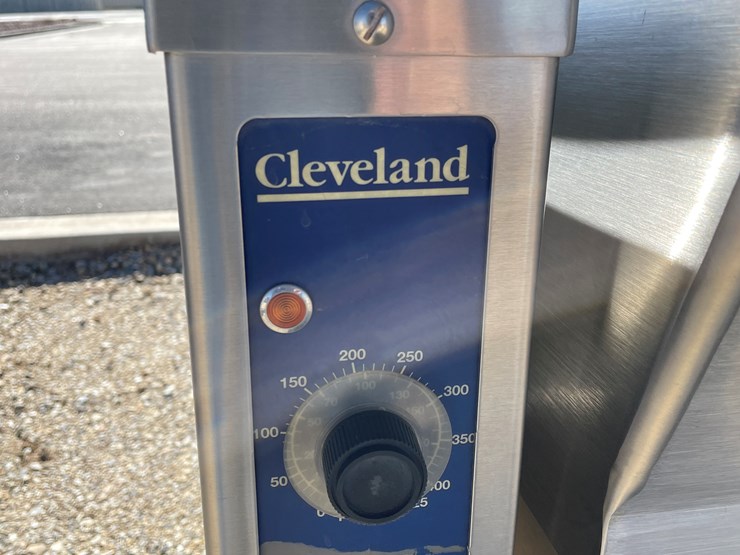 #3134-•-tilt-kettle-image-9