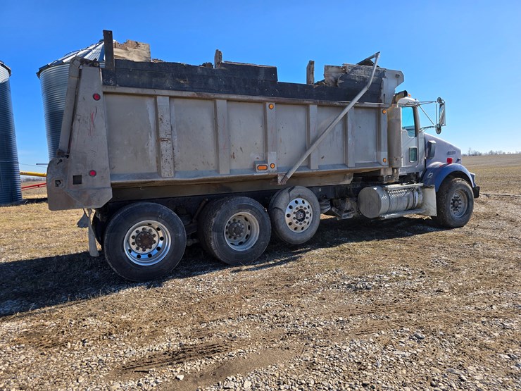 1999-kenworth-t800-image-16