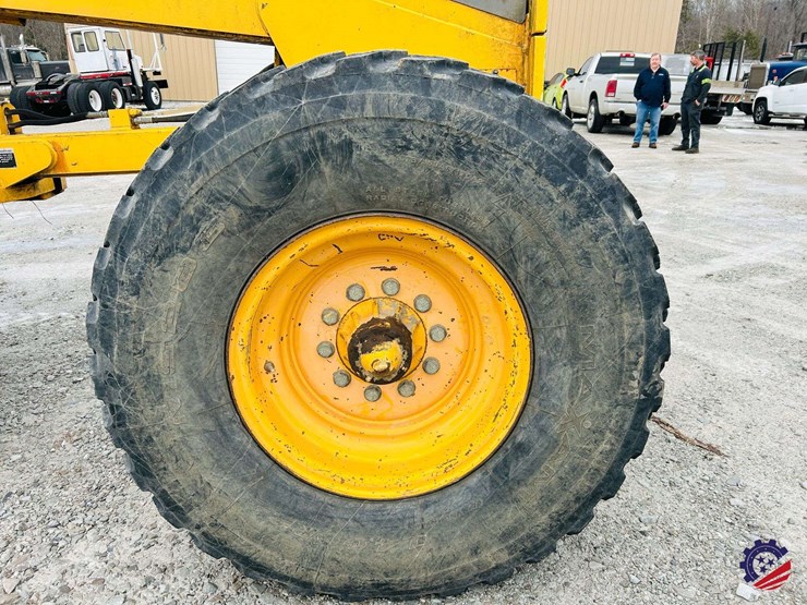 2003-volvo-g710b-image-7