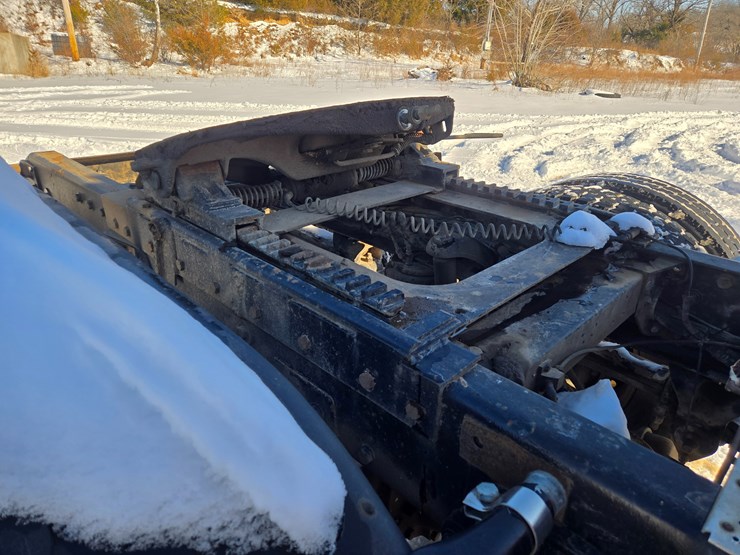 1996-peterbilt-385-image-89