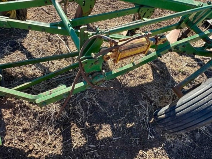 john-deere-3100-image-3