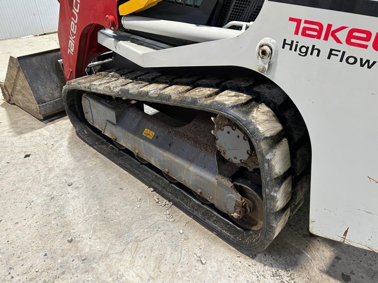 2022-takeuchi-tl8r2-image-17