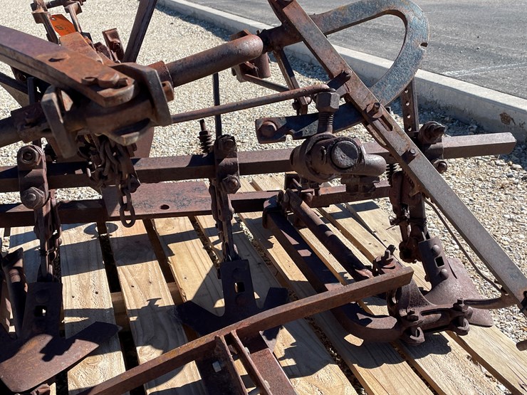 #3275-•-yard-art-image-28