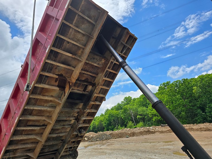 1994-mack-ch613-image-88