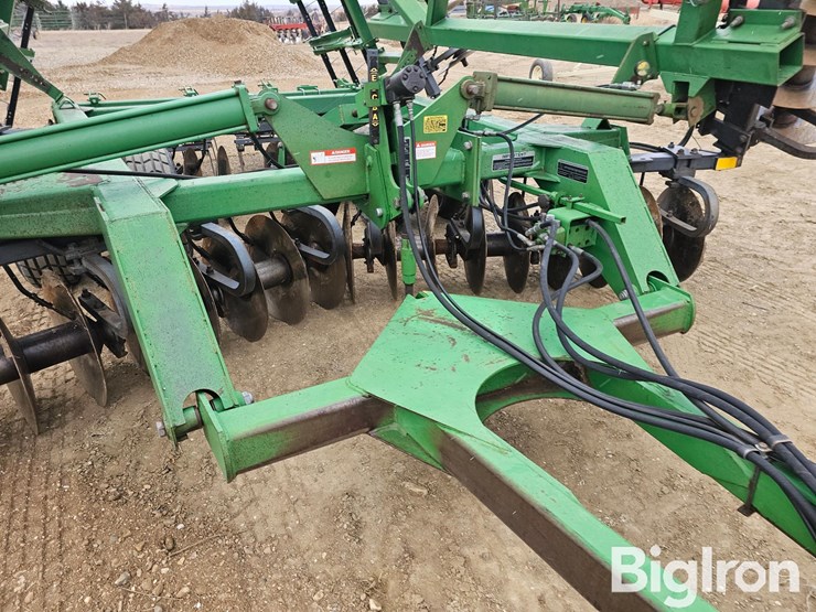 john-deere-635-image-16