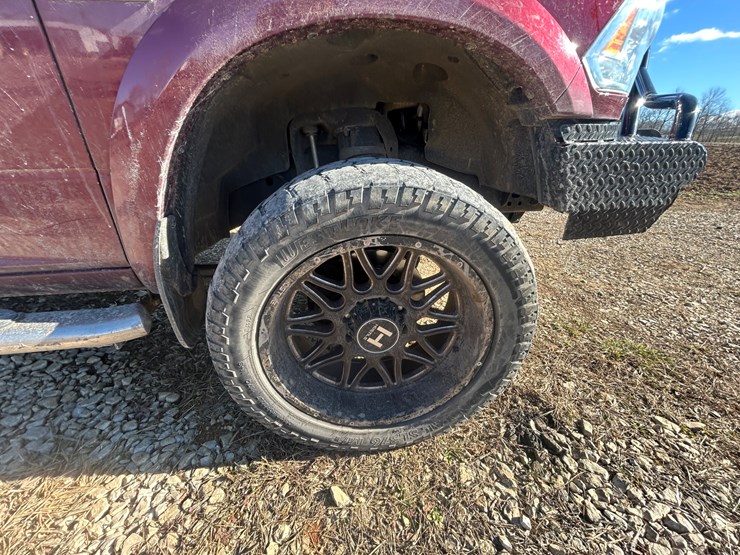 2018-dodge-3500-image-46