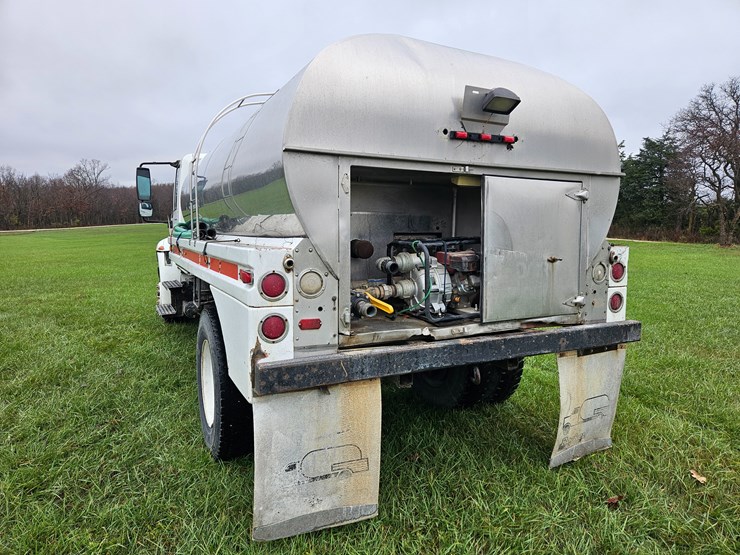 2002-international-durastar-4400-image-12