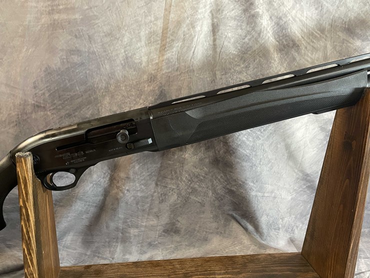 #2380-•-beretta-a300-ultimate-snow-goose-12-ga.-semi-auto-shotgun,-sn:-rup340320-image-9