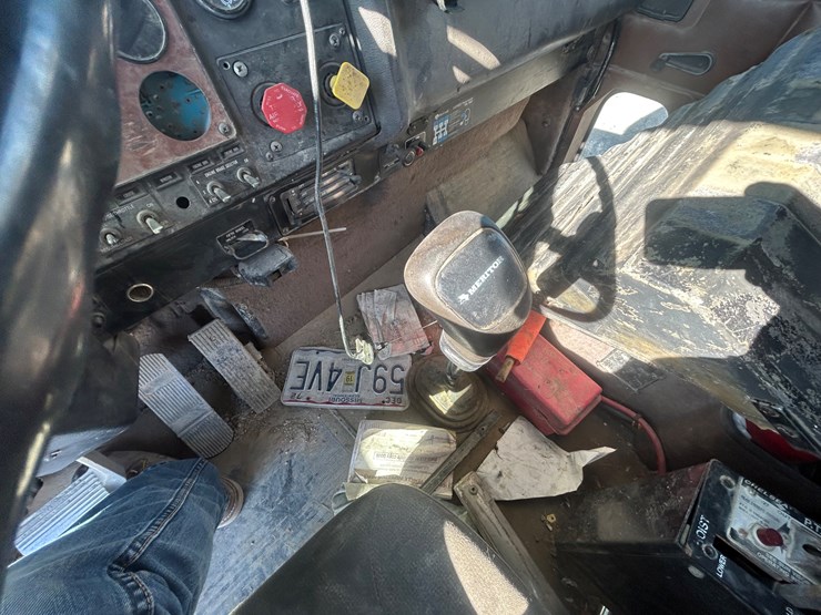 1994-international-9400-image-101