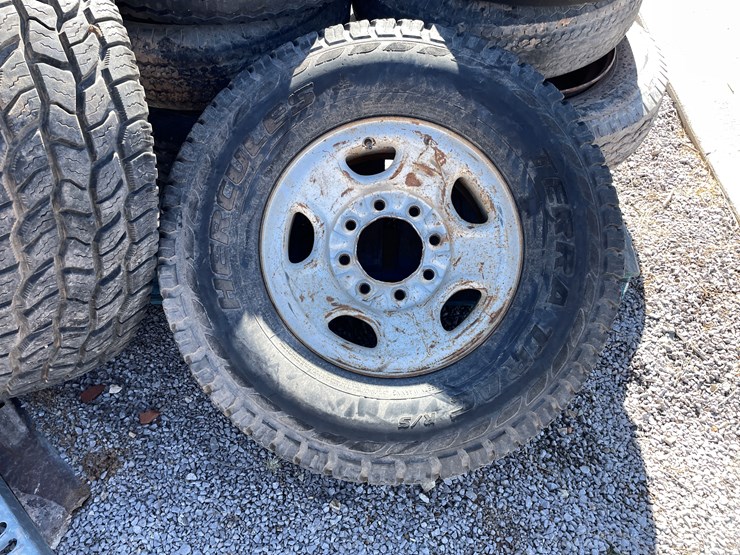 #3306-•-pallet,-ramps,-rims,-and-tires-image-6