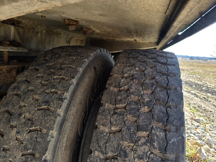 kenworth-t800-image-36