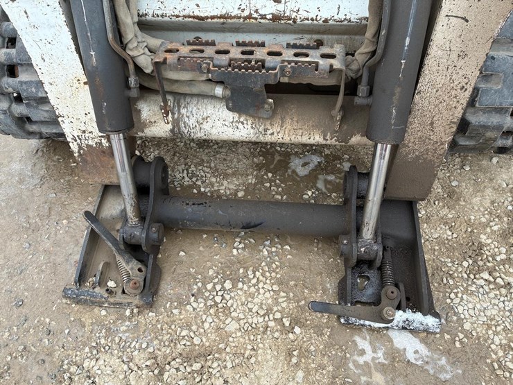 bobcat-t630-image-17