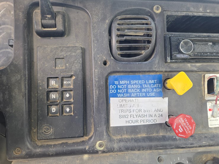 2005-caterpillar-c9-image-46