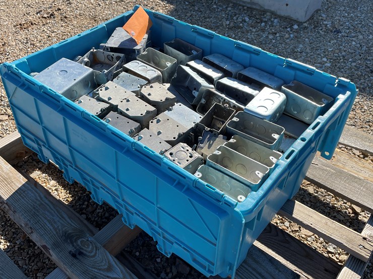 #3124-•-switch-boxes-image-1