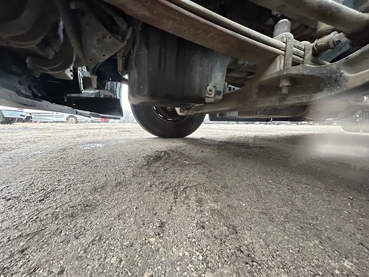 2015-freightliner-cascadia-125-image-50