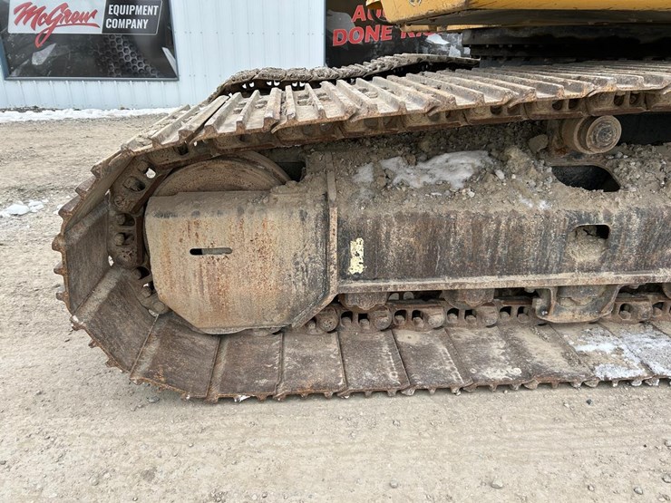 2019-deere-210g-lc-image-19