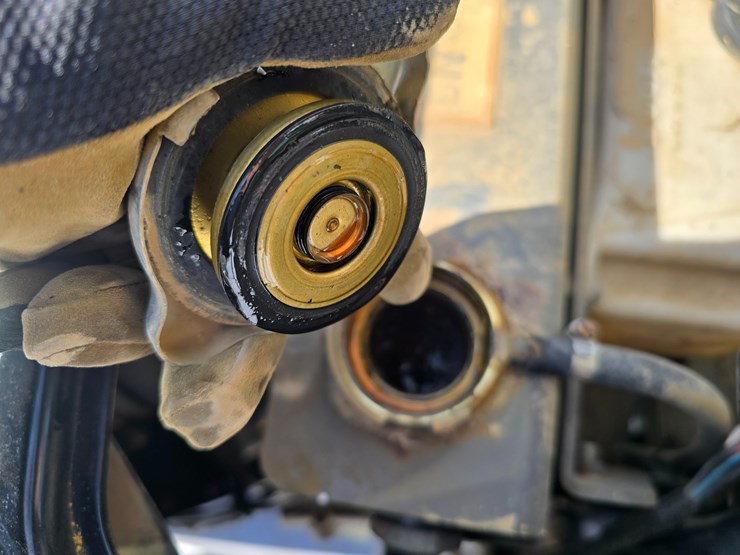 2003-challenger-mt855-image-88