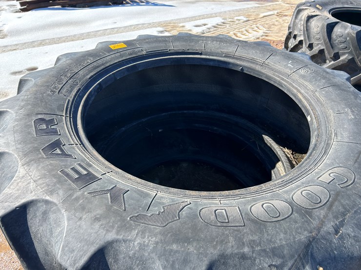 #37270-•-lot-of-(2)-goodyear-480/70r34-tractor-tires-image-2