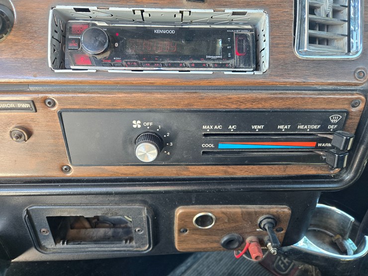 1995-freightliner-fld120-image-78