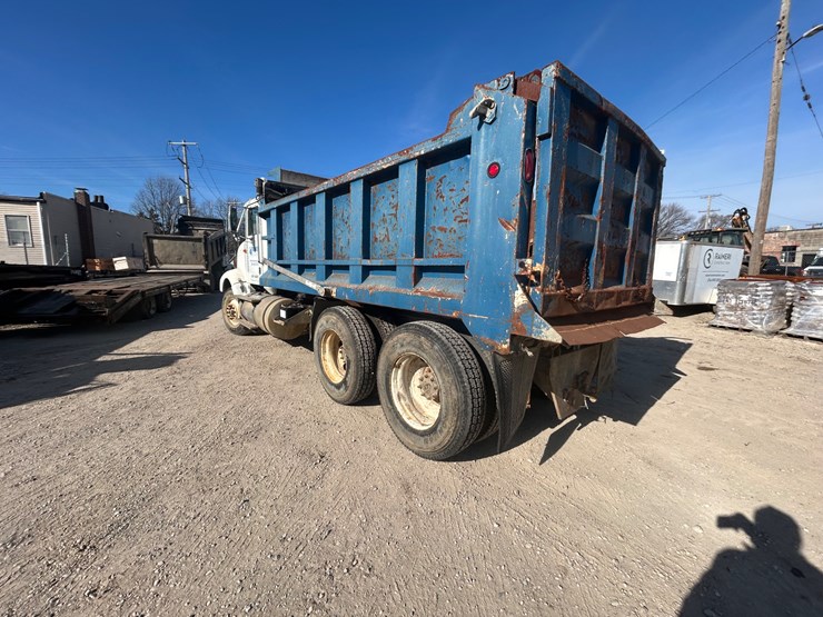 1994-international-9400-image-23