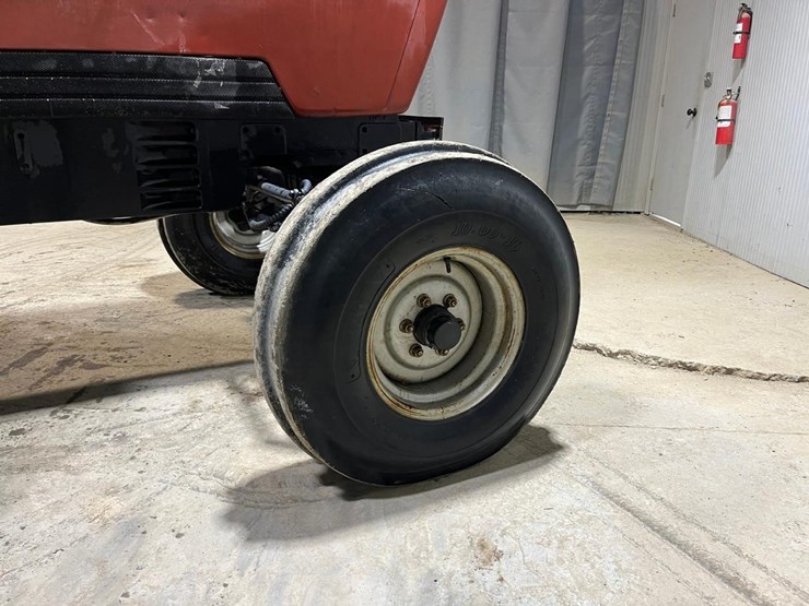 case-ih-5140-image-16