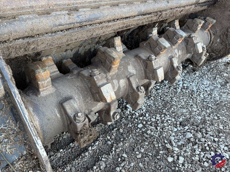 cat-hm315c-mulcher-attachment-image-11