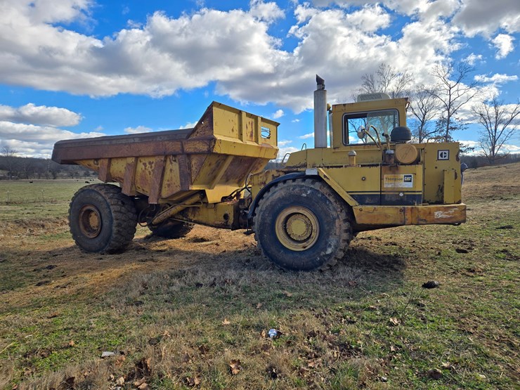 caterpillar-d25c-image-29