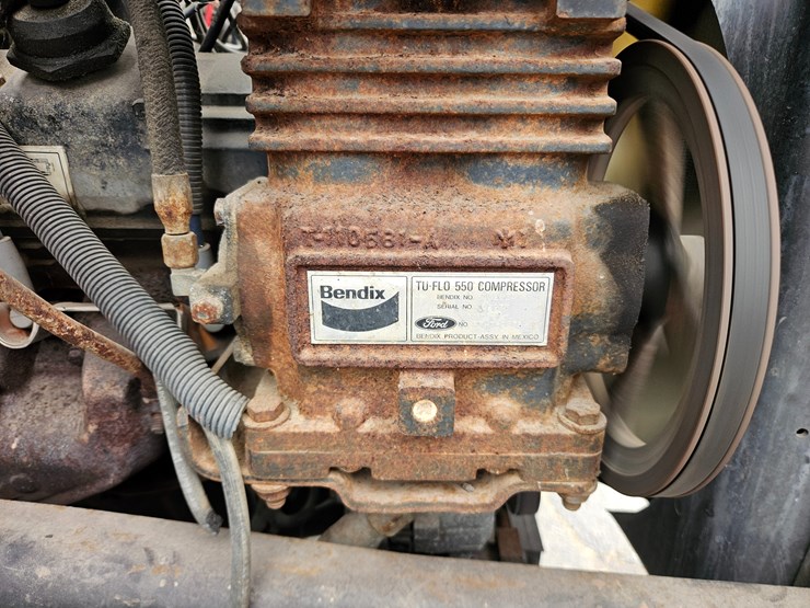 1998-ford-f700-image-37