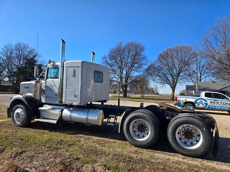 1986-kenworth-w900b-image-10