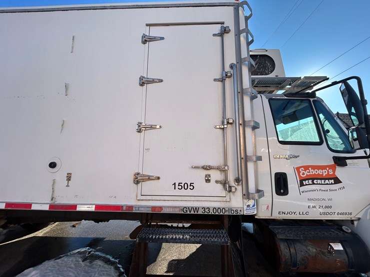 2010-international-durastar-4300-image-64