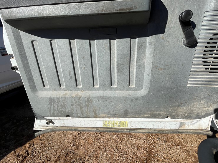 2013-ford-f450-image-47