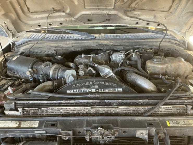 2009-ford-f550-image-12