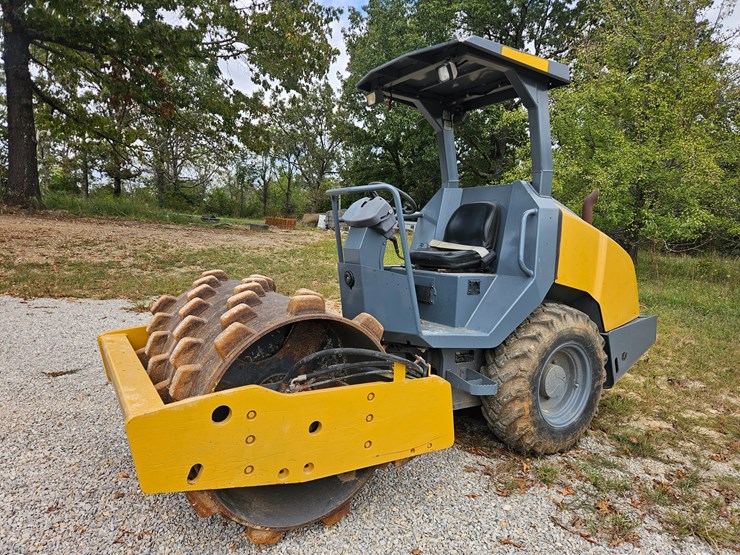 2020-dynapac-ca1300d-image-2