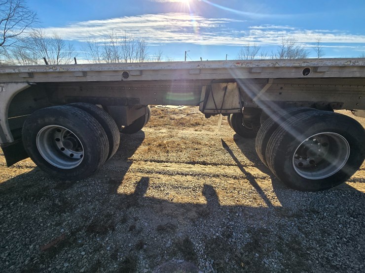 2000-reitnouer-flatbed-image-39