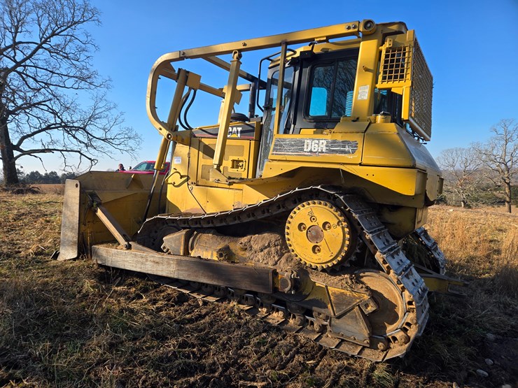 2002-caterpillar-d6r-image-8