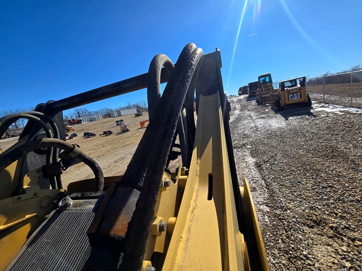 caterpillar-297c-image-30