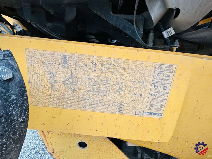 2003-volvo-g710b-image-147