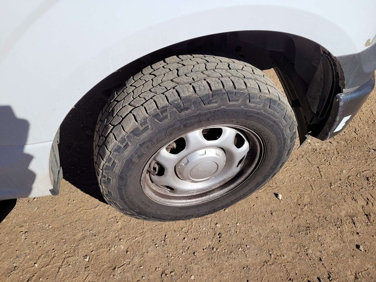 2017-ford-f150-image-3