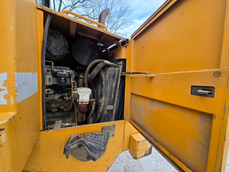 2005-liebherr-lr622b-image-32