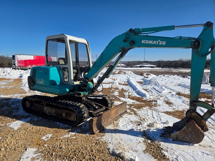 komatsu-pc40-image-23